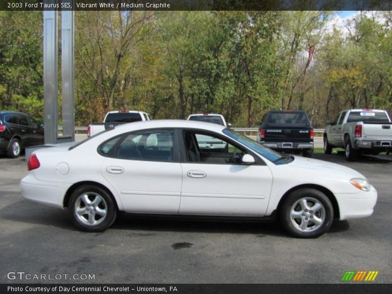 Vibrant White / Medium Graphite 2003 Ford Taurus SES