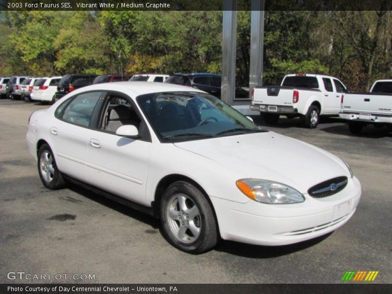 Vibrant White / Medium Graphite 2003 Ford Taurus SES