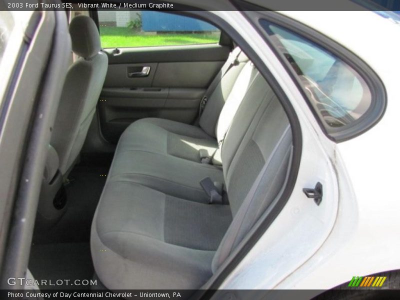 Vibrant White / Medium Graphite 2003 Ford Taurus SES