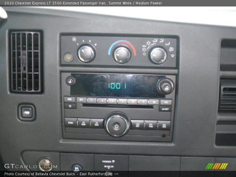 Controls of 2010 Express LT 3500 Extended Passenger Van