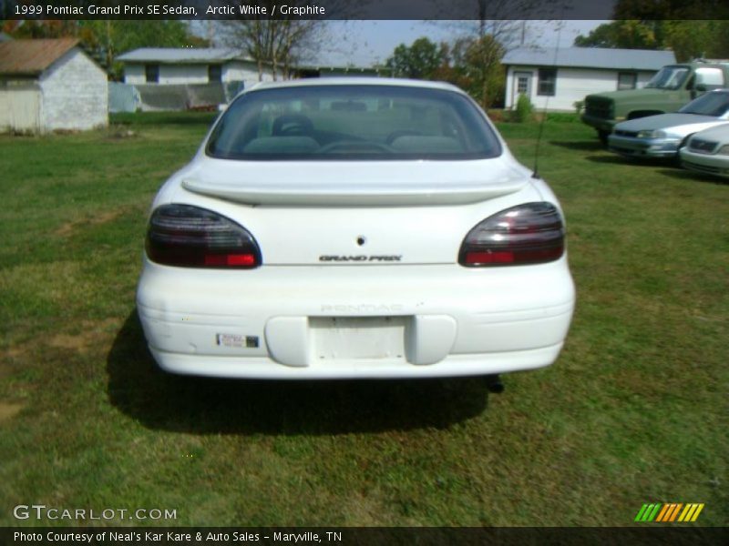 Arctic White / Graphite 1999 Pontiac Grand Prix SE Sedan