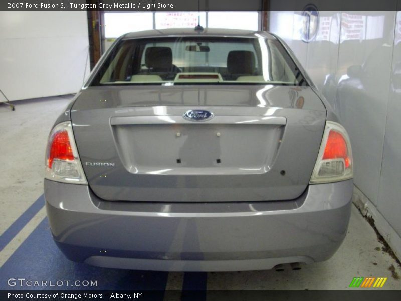 Tungsten Grey Metallic / Light Stone 2007 Ford Fusion S