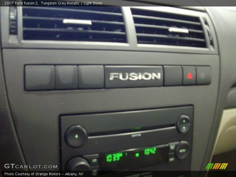 Tungsten Grey Metallic / Light Stone 2007 Ford Fusion S