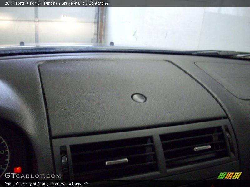 Tungsten Grey Metallic / Light Stone 2007 Ford Fusion S