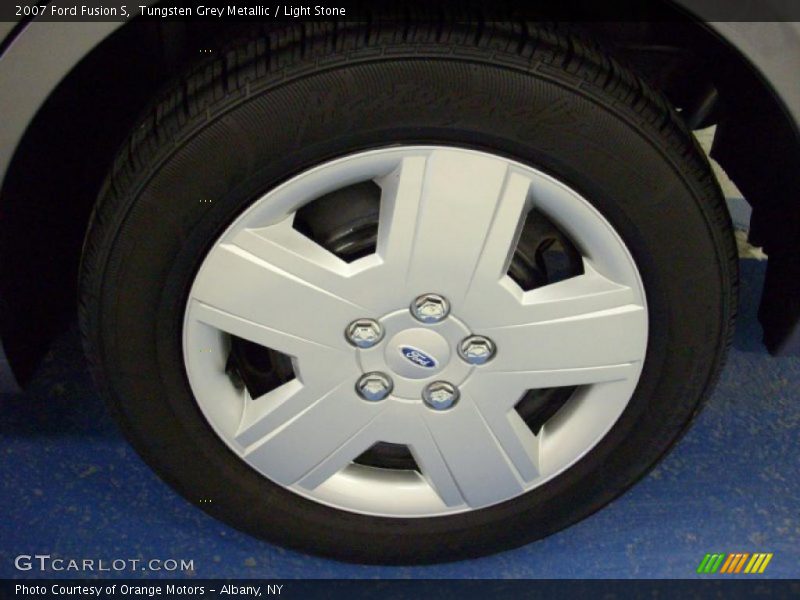 Tungsten Grey Metallic / Light Stone 2007 Ford Fusion S