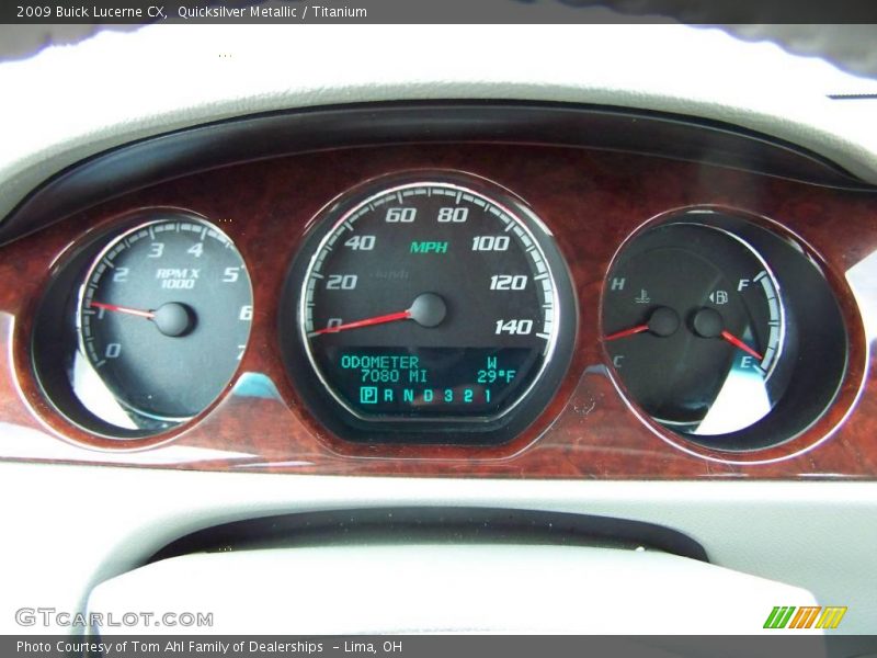 Quicksilver Metallic / Titanium 2009 Buick Lucerne CX