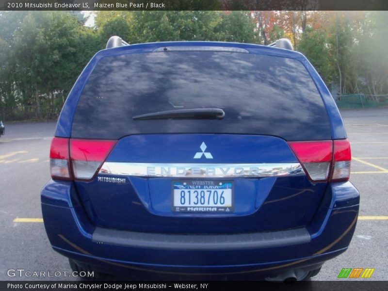 Maizen Blue Pearl / Black 2010 Mitsubishi Endeavor LS