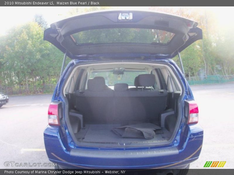 Maizen Blue Pearl / Black 2010 Mitsubishi Endeavor LS