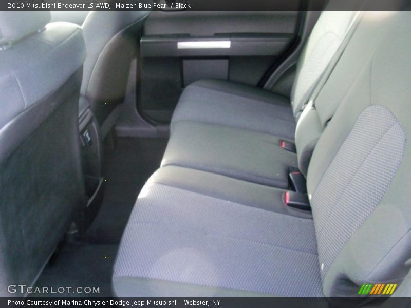 Maizen Blue Pearl / Black 2010 Mitsubishi Endeavor LS AWD