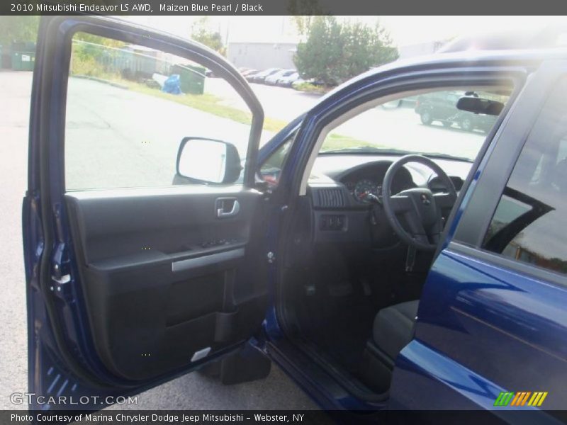 Maizen Blue Pearl / Black 2010 Mitsubishi Endeavor LS AWD
