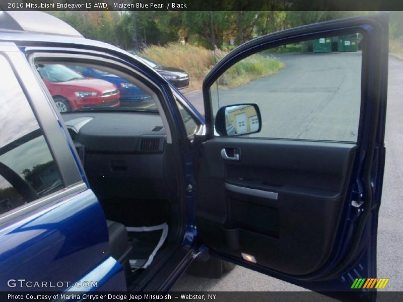 Maizen Blue Pearl / Black 2010 Mitsubishi Endeavor LS AWD