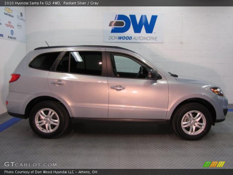Radiant Silver / Gray 2010 Hyundai Santa Fe GLS 4WD