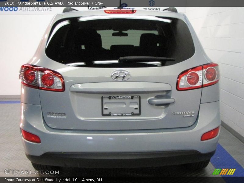 Radiant Silver / Gray 2010 Hyundai Santa Fe GLS 4WD