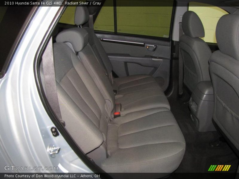 Radiant Silver / Gray 2010 Hyundai Santa Fe GLS 4WD