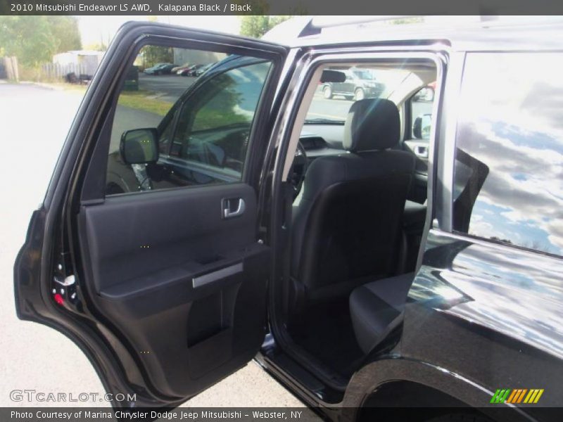 Kalapana Black / Black 2010 Mitsubishi Endeavor LS AWD