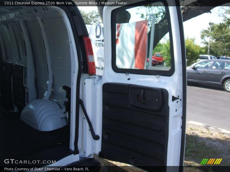 Summit White / Medium Pewter 2011 Chevrolet Express 2500 Work Van