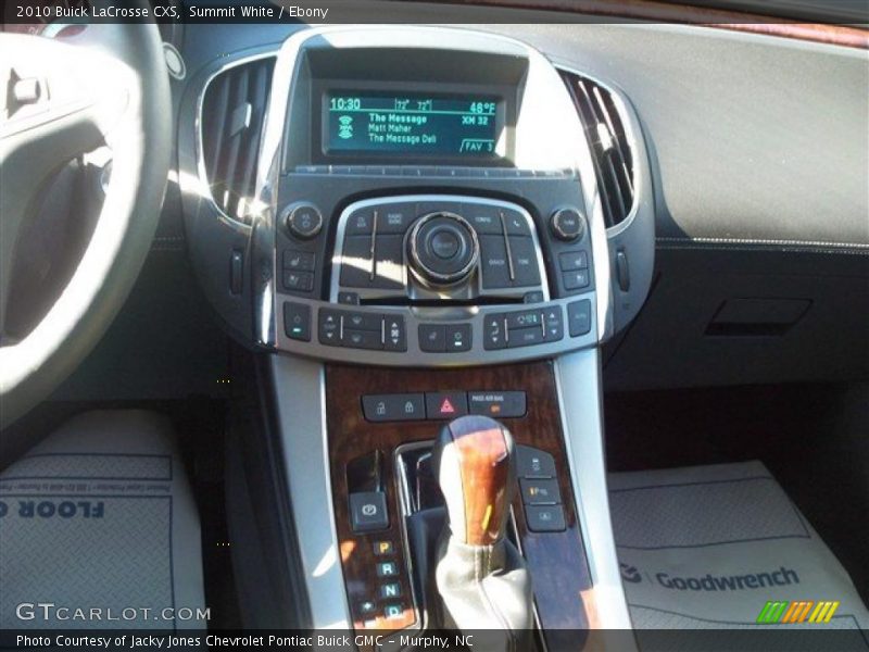 Summit White / Ebony 2010 Buick LaCrosse CXS