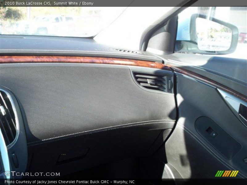 Summit White / Ebony 2010 Buick LaCrosse CXS