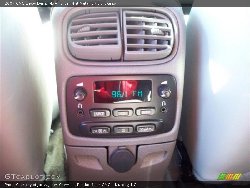 Silver Mist Metallic / Light Gray 2007 GMC Envoy Denali 4x4