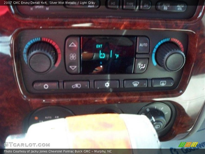 Silver Mist Metallic / Light Gray 2007 GMC Envoy Denali 4x4