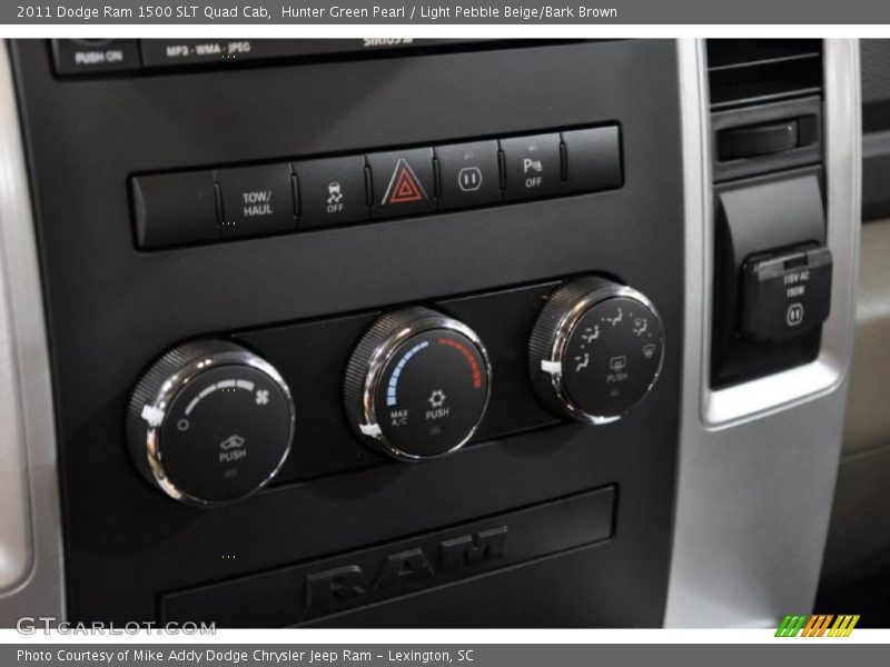 Hunter Green Pearl / Light Pebble Beige/Bark Brown 2011 Dodge Ram 1500 SLT Quad Cab