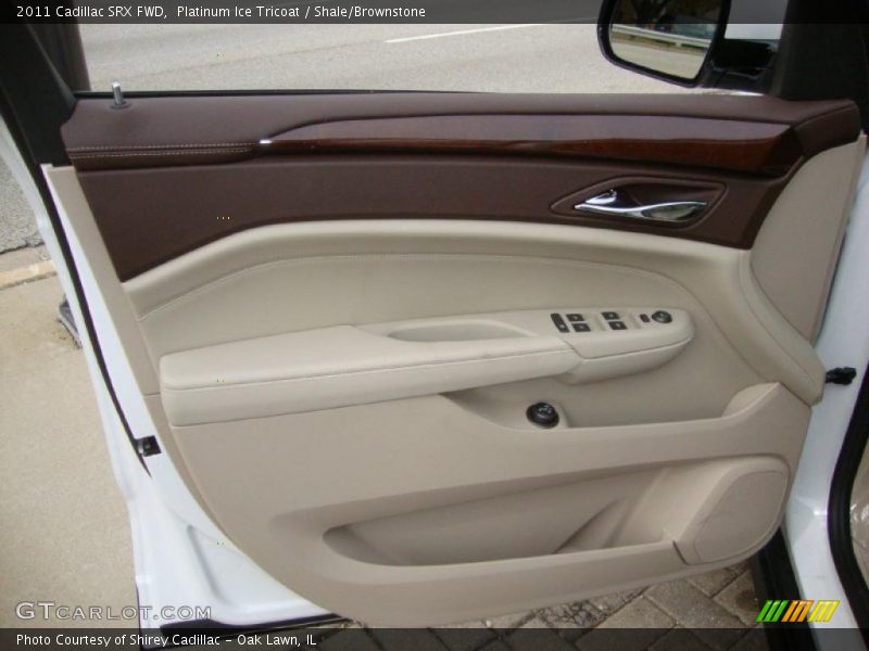  2011 SRX FWD Shale/Brownstone Interior