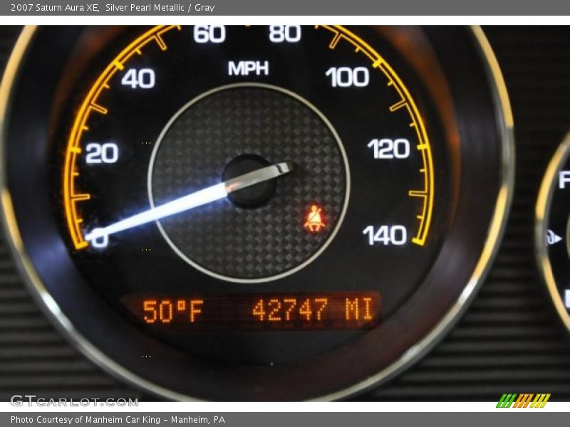 Silver Pearl Metallic / Gray 2007 Saturn Aura XE