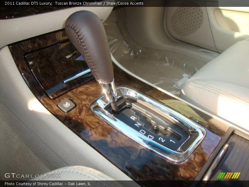 Tuscan Bronze ChromFlair / Shale/Cocoa Accents 2011 Cadillac DTS Luxury