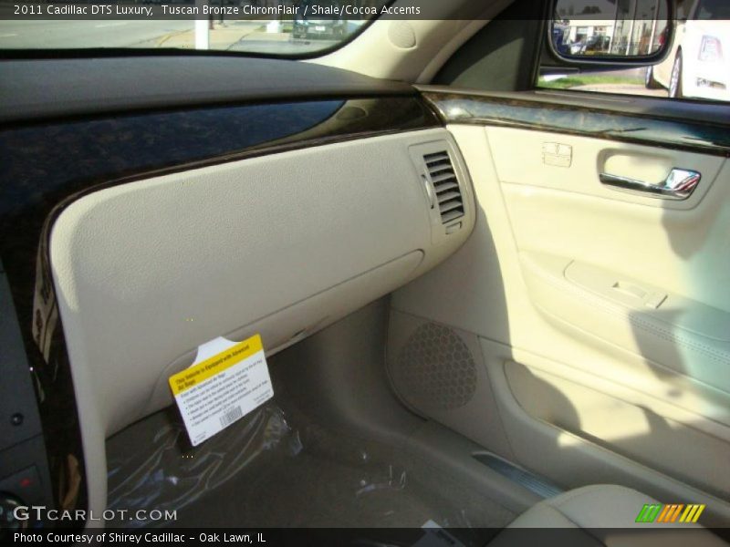 Tuscan Bronze ChromFlair / Shale/Cocoa Accents 2011 Cadillac DTS Luxury