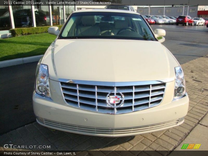 Vanille Latte Metallic / Shale/Cocoa Accents 2011 Cadillac DTS Luxury