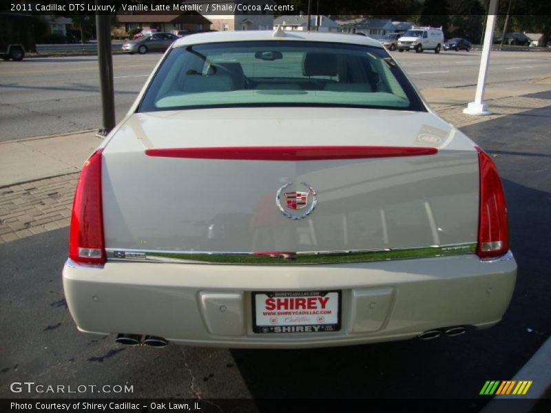 Vanille Latte Metallic / Shale/Cocoa Accents 2011 Cadillac DTS Luxury