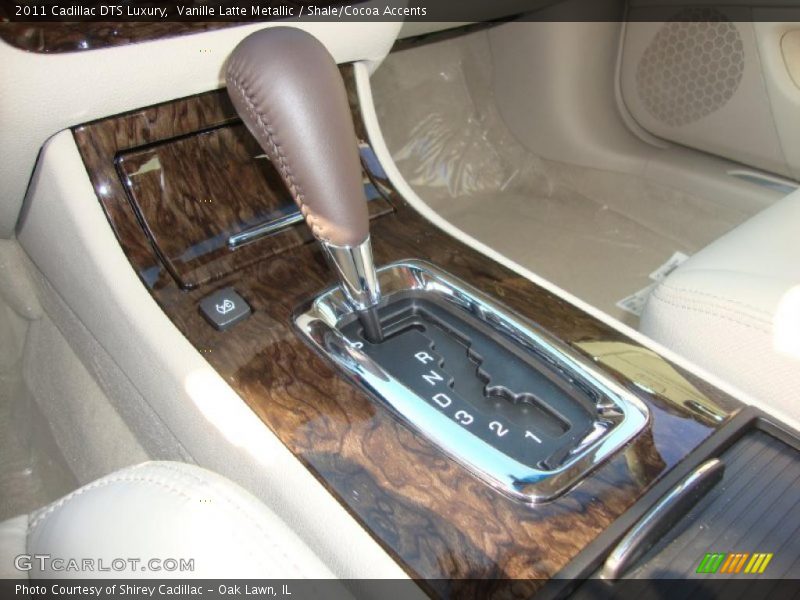 Vanille Latte Metallic / Shale/Cocoa Accents 2011 Cadillac DTS Luxury