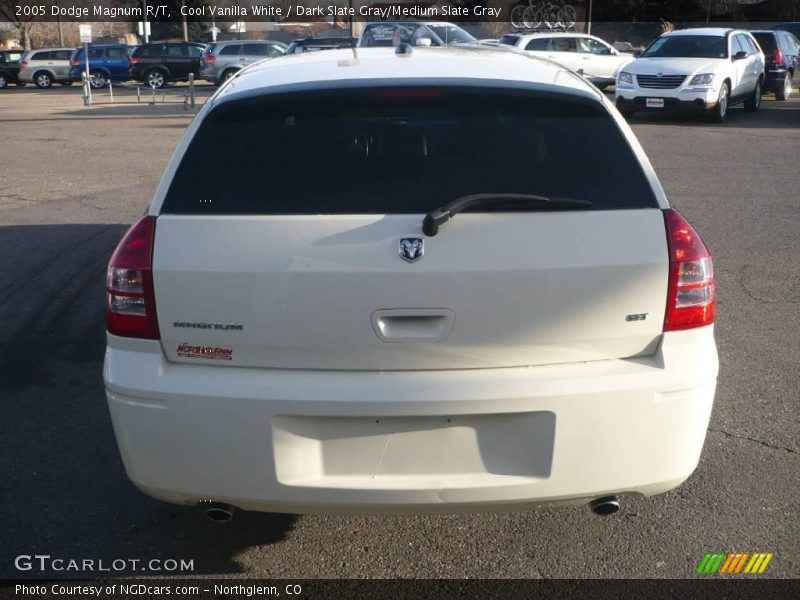 Cool Vanilla White / Dark Slate Gray/Medium Slate Gray 2005 Dodge Magnum R/T