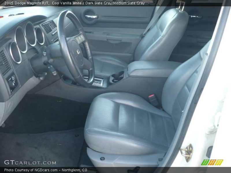 Cool Vanilla White / Dark Slate Gray/Medium Slate Gray 2005 Dodge Magnum R/T