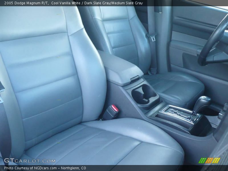 Cool Vanilla White / Dark Slate Gray/Medium Slate Gray 2005 Dodge Magnum R/T