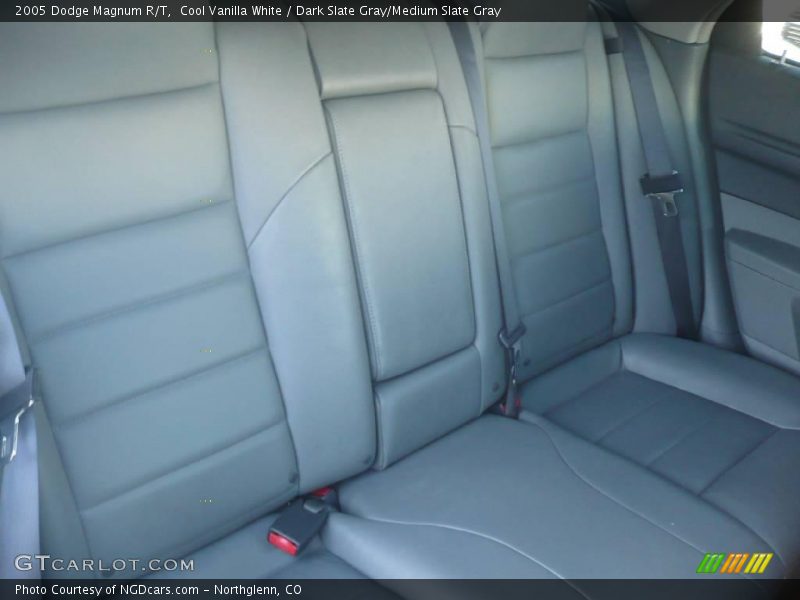 Cool Vanilla White / Dark Slate Gray/Medium Slate Gray 2005 Dodge Magnum R/T