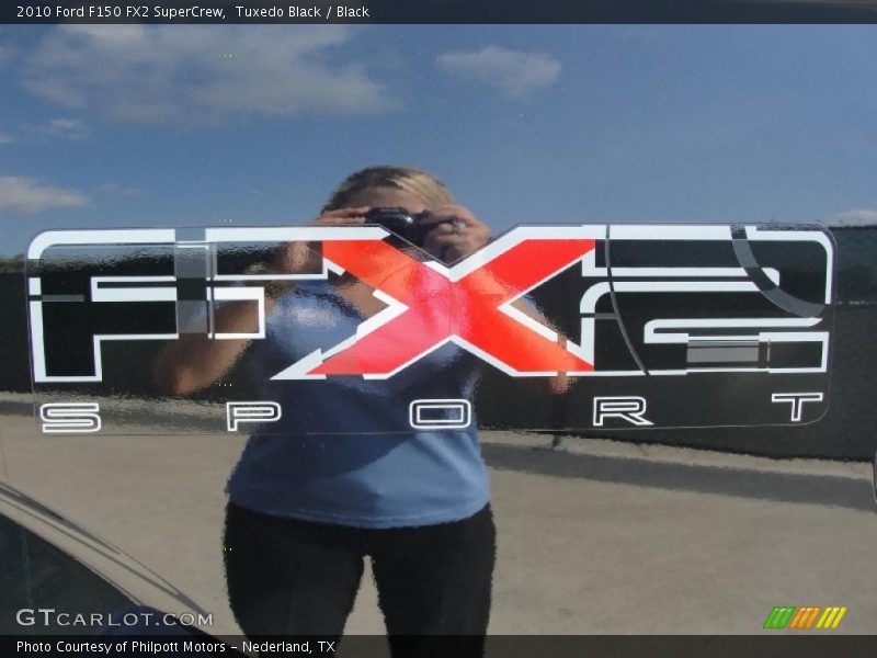 Tuxedo Black / Black 2010 Ford F150 FX2 SuperCrew