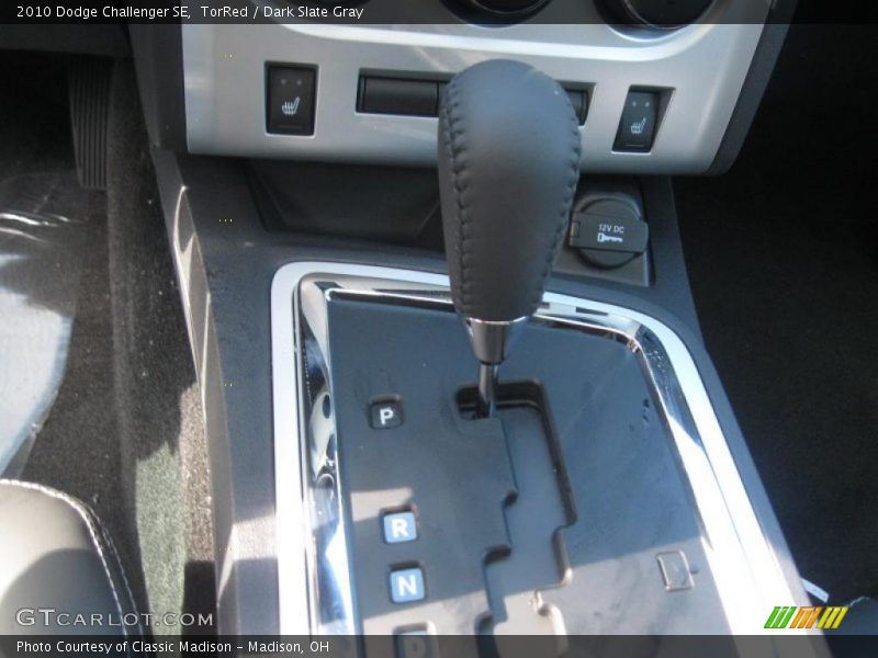 TorRed / Dark Slate Gray 2010 Dodge Challenger SE
