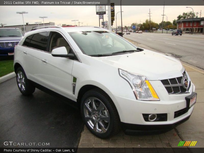 Front 3/4 View of 2011 SRX FWD