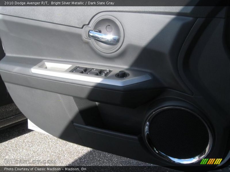 Bright Silver Metallic / Dark Slate Gray 2010 Dodge Avenger R/T