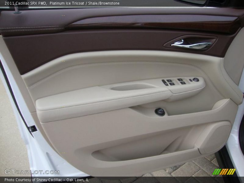  2011 SRX FWD Shale/Brownstone Interior