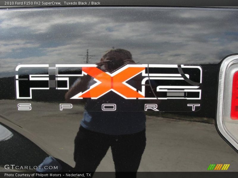 Tuxedo Black / Black 2010 Ford F150 FX2 SuperCrew