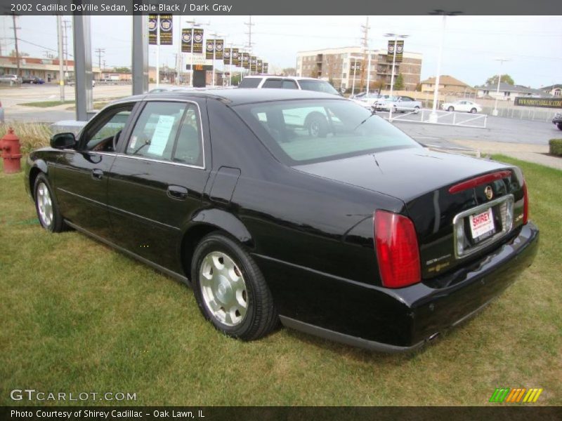 Sable Black / Dark Gray 2002 Cadillac DeVille Sedan