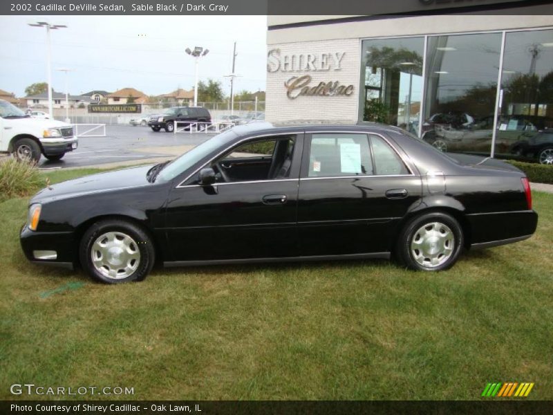 Sable Black / Dark Gray 2002 Cadillac DeVille Sedan