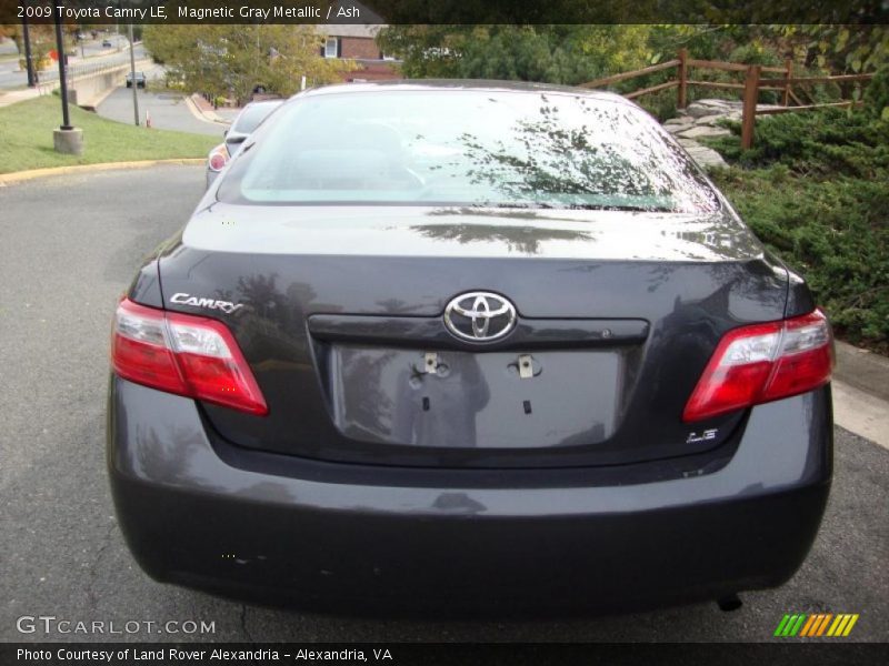 Magnetic Gray Metallic / Ash 2009 Toyota Camry LE