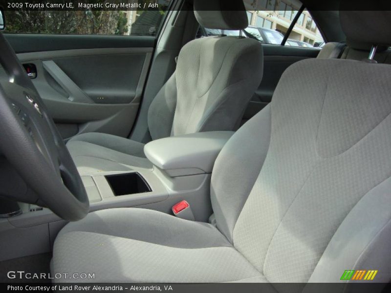 Magnetic Gray Metallic / Ash 2009 Toyota Camry LE
