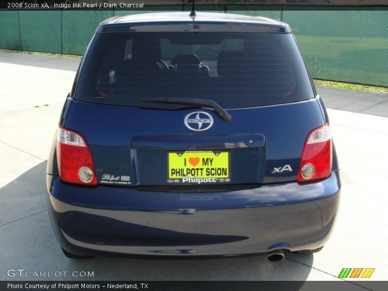 Indigo Ink Pearl / Dark Charcoal 2006 Scion xA