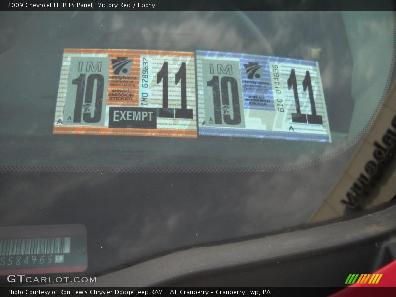 Victory Red / Ebony 2009 Chevrolet HHR LS Panel