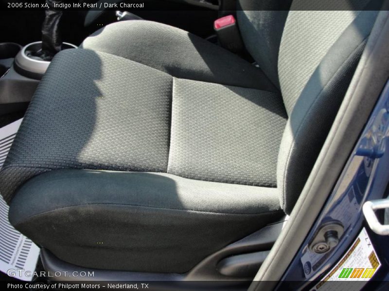 Indigo Ink Pearl / Dark Charcoal 2006 Scion xA
