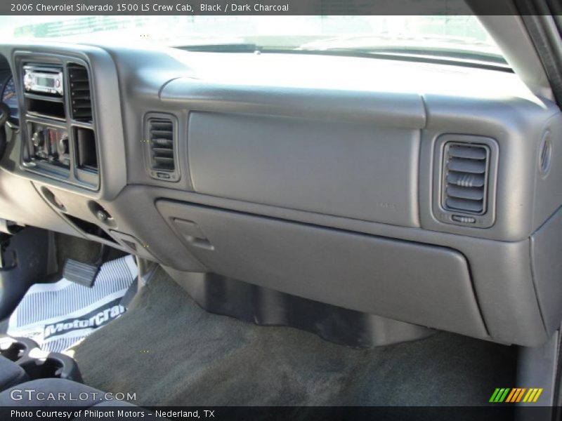 Black / Dark Charcoal 2006 Chevrolet Silverado 1500 LS Crew Cab